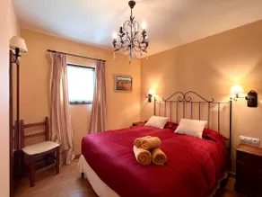 Apartment in Vall Ferrera - Image 4