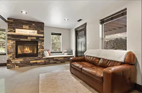 The Den at Hayden Lake- hot tub, privacy, dock - Image 2