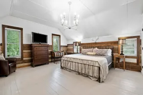 Scenic Country Cabin Stay · Pond + Hot Tub on Deck - Image 5
