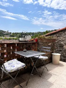 House on the heights of Dugas - Image 2