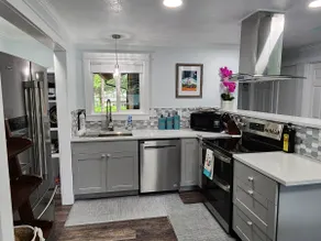 Cozy, clean and great location in the Valley. - Image 5