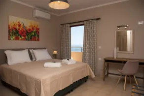 Akrotiri Sea View Suites - Image 2