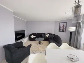Quiet gem: newly renovated 100 sqm - Image 2