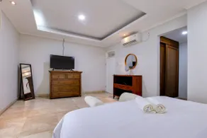 Hillside Bliss Villa - Image 3
