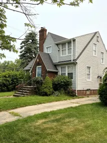 Euclid Lake House - Image 2
