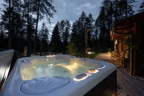 Cain Comfort Chalet - Image 3