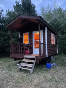 Trappers Cabin on the River - Image 3