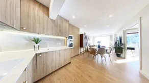 Miramar Luxurious apartment, 3 double rooms for 6 guests, free parking, terrace, new - Image 2