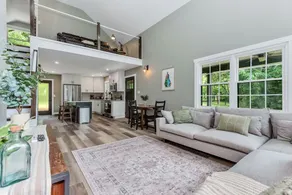 Modern 3 BR house in Belmont - Image 2