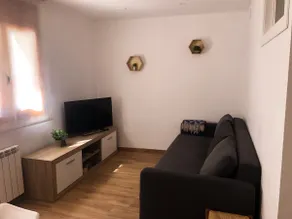 Apartment with patio (ground floor) - Image 2