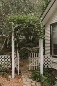 The Garden House in Oak Glen - Image 4