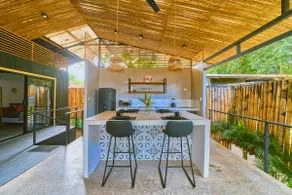 Modern villa w/ A/C & kitchen 500m from the sea - Image 3