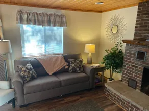 adventurous riverfront cabin - Image 5