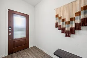 Modern and Cozy near Fort Worth | King/Queen Beds - Image 3