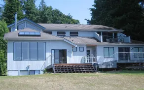 Peaceful Hood Canal Beach House - Image 4