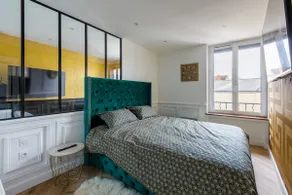 Near Paris, Versace Style, 350 m from Mantes Train Station - Image 2