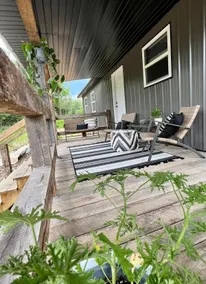 Last Leg Ranch Bunkhouse Uno - Image 3