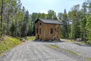 New 2023, Waterfront, 15 minutes from Tremblant! - Image 3