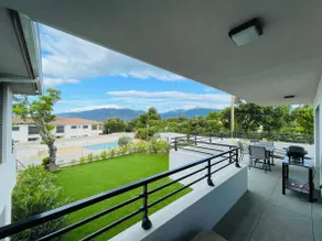 Modern apartment with pool - Image 3
