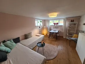Cozy vacation apartment with garden - Image 4