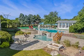12,000 SF Mansion w/Pool & Lakeview - Image 2
