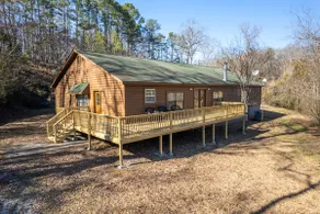 4BR Beautiful and Spacious Lakehouse - Image 3