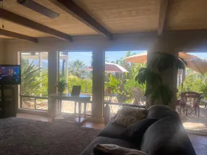Enjoy amazing 2 bedroom house. 3 beds. - Image 3