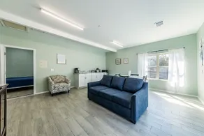 Stylish Duplex in Hutto Minutes from Kalahari - Image 3