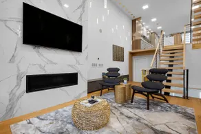 Luxury Downtown Mansion Garage Parking Roofdeck - Image 4
