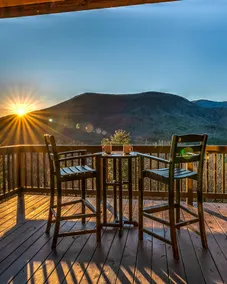 A-Frame, A+ Views, 2 Kings, Jacuzzi, 15min to Town - Image 2