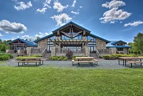 The Plaid Cabin at Arrowhead Lake - Image 2