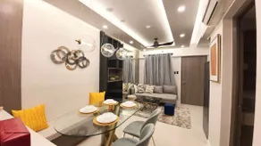 Stylish & Spacious Place Near BGC Fast Wi-Fi - Image 2