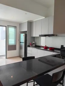 4-Bedroom Apartment for Staycation - Image 4