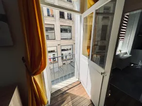 Sasha's Cocoon - Air Conditioning - Near Station - Image 4