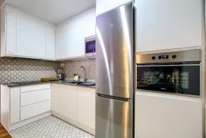 Apartment in Madrid. 2 bedrooms and terrace - Image 4