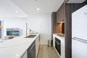 Liverpool Brand new 2 Bedroom APT View & Parking - Image 4