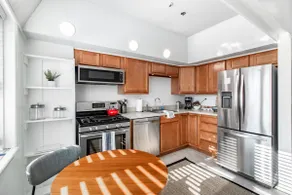 Luxury River Suites • 3BR • Near Flats & Stadiums - Image 3
