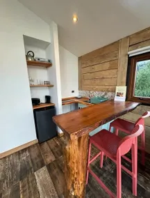 Boutique cabin with tinaja (traditional wooden soaking tub) in Pucón - Image 3