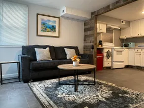 Bungalow by the Zoo - Image 2
