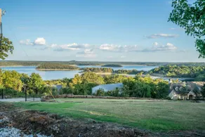 Lake Tenkiller Retreat - Image 2