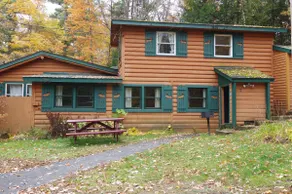 Lake George 3 BR/2 BA Cabin #33 The Woodpecker - Image 3