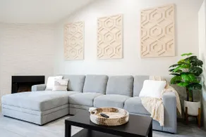 Modern Central 2BR/2BA Condo • 2 Kings • U of A - Image 2
