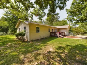 Nugget Trout House Getaway - Image 3
