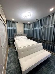 Luxury Home in Denver - Image 5