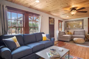 11th Street River House - Image 5