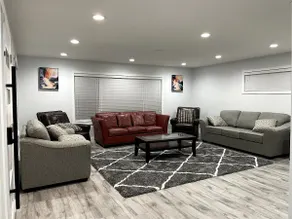 House with acreage - Image 3