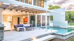 Ocean House | Private Pool | 100m to Beach - Image 3