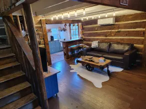 Tobacco barn cabin with trails, fishing and hiking - Image 5