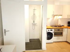 2-room apartment + 2 e-bikes - Image 2