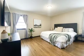 King Beds, Sleeps 11, *Entertainment Included!* - Image 5